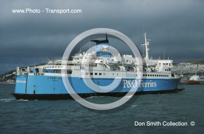 Nf PANTHER - P & O Ferries in Blue Hull - Pass /  Ferry