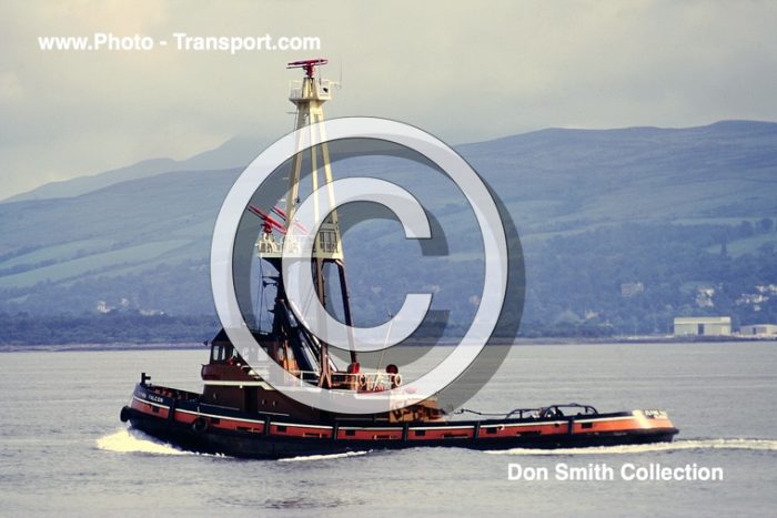 FLYING FALCON - Tug (Firefighting)
