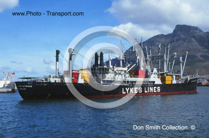 CHRISTOPHER LYKES - Cargo