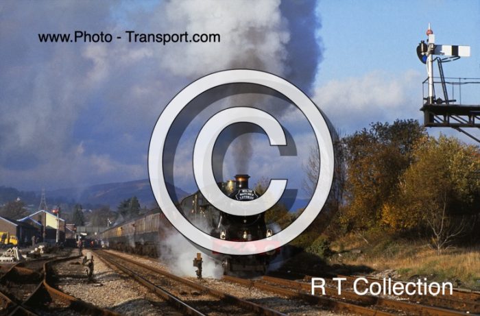 GWR Hall Class 4-6-0 No.6960 RAVENINGHAM HALL