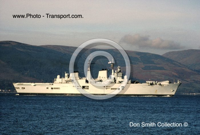 HMS INVINCIBLE - R05 - Aircraft Carrier