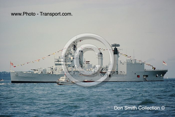 HMS BLAKE - C99 - Command / Helicopter Carrier