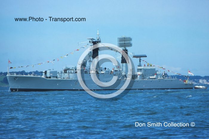 HMS SALISBURY - F32 - Frigate