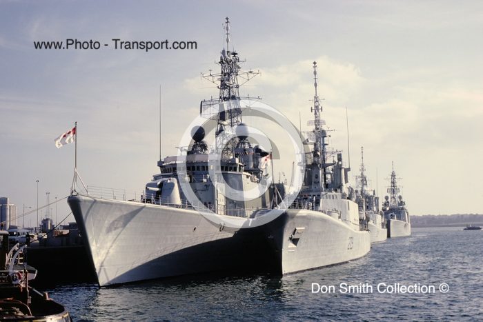 HMCS OTTAWA 229 & HMCS IROQUIOUS 280