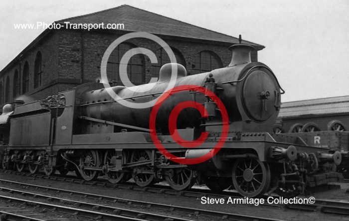 Great Central Railway "8K" Class 2-8-0 as London North Western Railway No.2824.