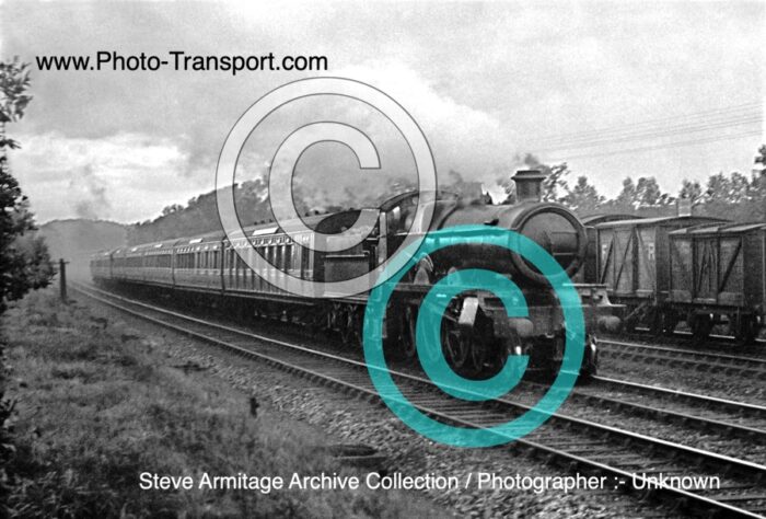 Great Western Railway "Saint" Class 4-6-0 probably No.2933 "Bibury Court"