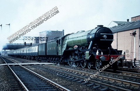 LNER Preserved Class A3 4 6 2 4472 Flying Scotsman With 2 Tenders 