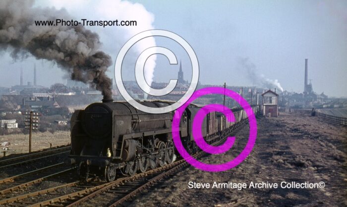 BR "Standard Class "9F" 2-10-0 No.92019 