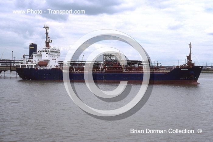 ANCHORMAN - Oil Prods Tanker