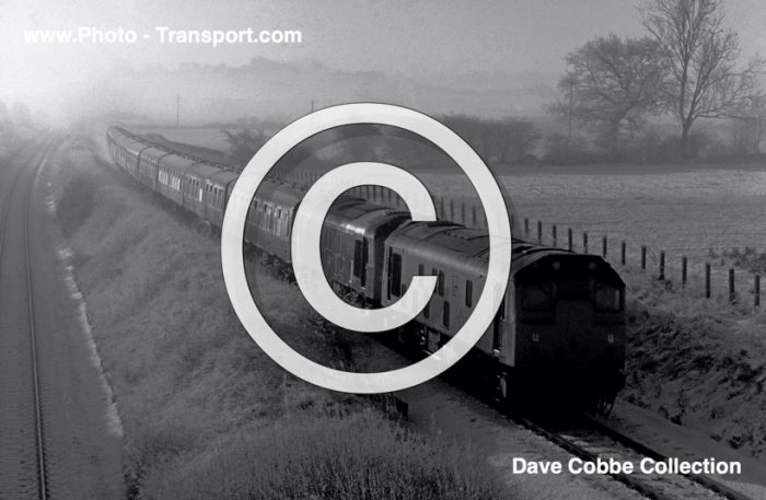 Class 25 Nos.25040 & 25069 double Head the  D.A.A & D.E.G.North West Rambler No.2 Tour 