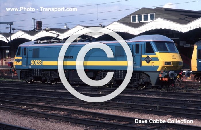 Class 90 No 90128 Vrachtverbinding 