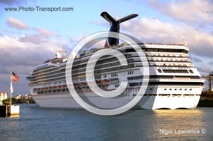 CARNIVAL LIBERTY - Pass / Cruise 