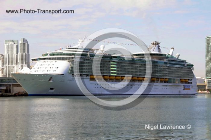 FREEDOM OF THE SEAS - Pass / Cruise