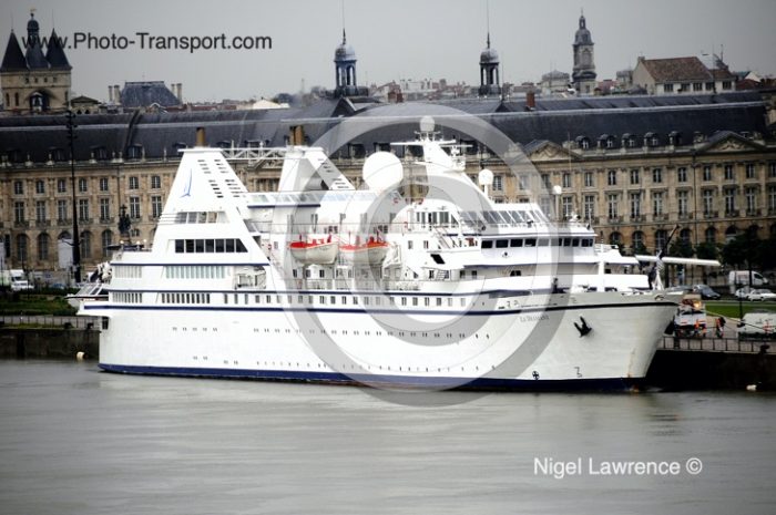 LE DIAMANT - Pass / Cruise