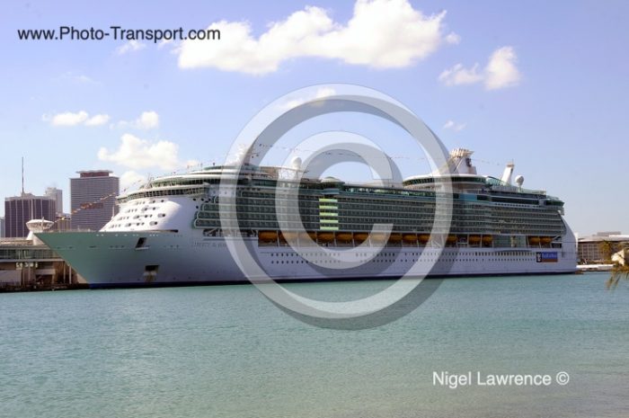 LIBERTY OF THE SEAS - Pass / Cruise