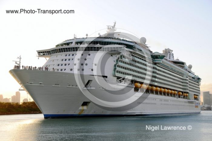 LIBERTY OF THE SEAS - Pass / Cruise