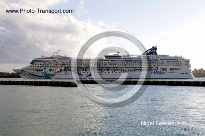 NORWEGIAN DAWN - Pass / Cruise