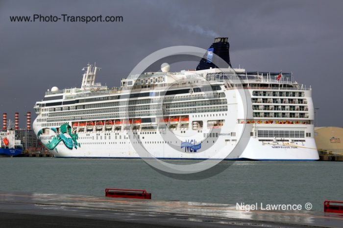 NORWEGIAN JADE - Pass / Cruise