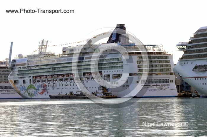 NORWEGIAN PEARL - Pass / Cruise