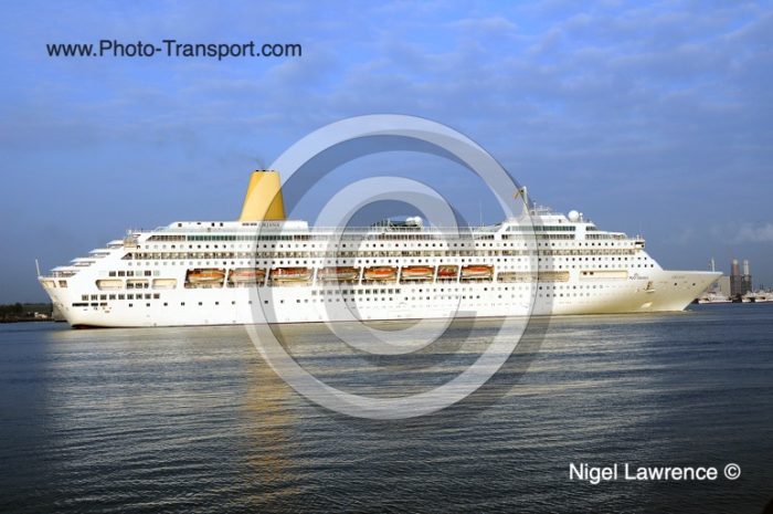 ORIANA - Pass / Cruise