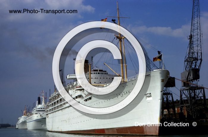 CHUSAN,ROYAL VIKING STAR and SAGAFJORD - Pass Cruise