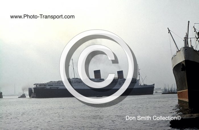 QUEEN ELIZABETH -  Pass Cruise