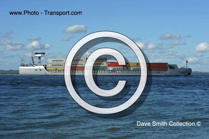 DESEO - Inland Cargo Container Vessel