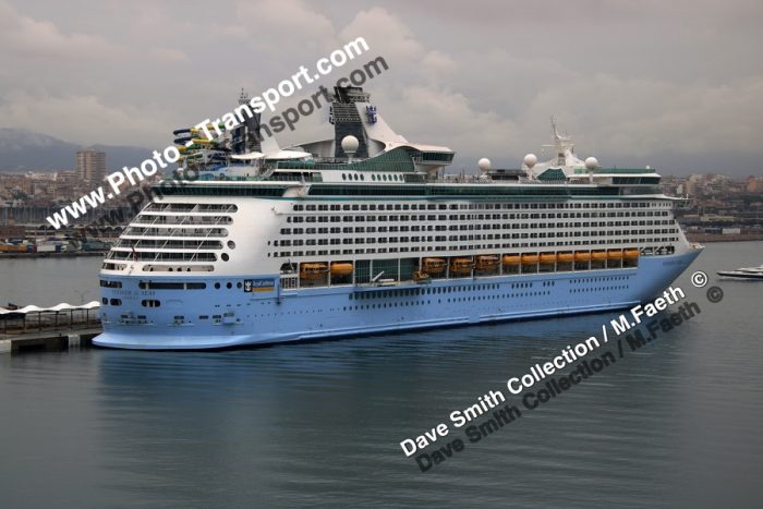 VOYAGER OF THE SEAS  -  Pass Cruise  