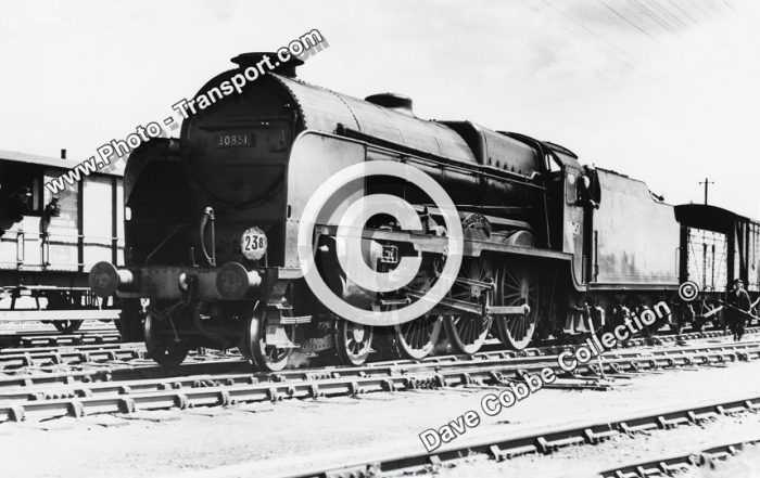 Lord Nelson 4-6-0  No.30851 SIR FRANCES DRAKE