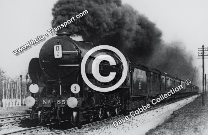 Lord Nelson 4-6-0  No.857 LORD HOWE