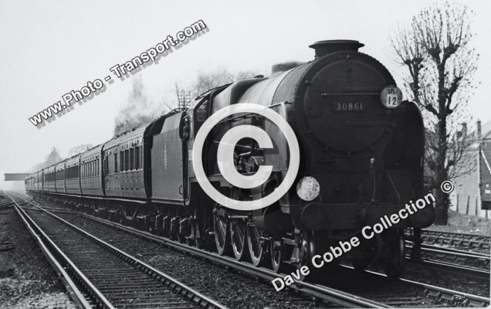 Lord Nelson 4-6-0  No.30861 LORD ANSON