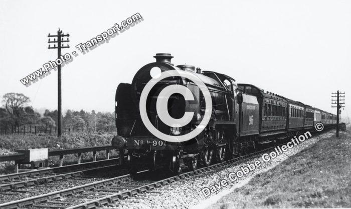 SCHOOLS “V” CLASS 4-4-0 No.905 TONBRIDGE