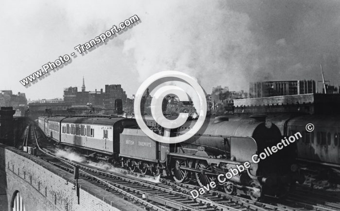 SCHOOLS “V” CLASS 4-4-0 No.30907 DULWICH