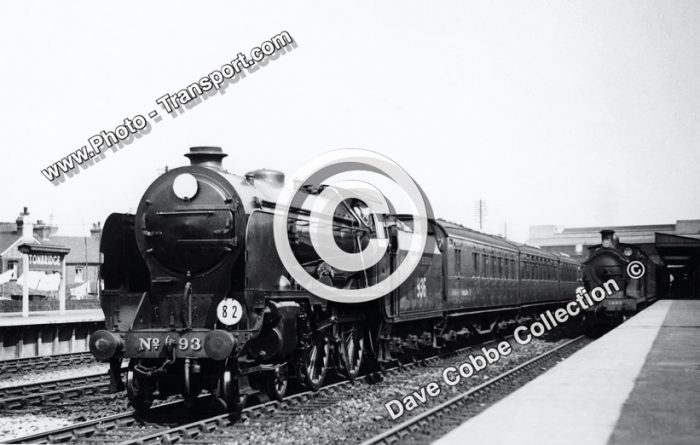 SCHOOLS “V” CLASS 4-4-0 No.936 CRANLEIGH