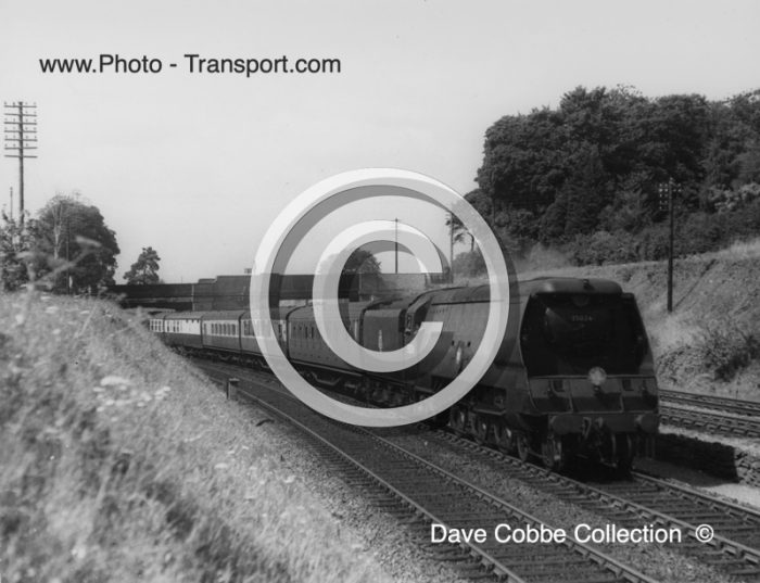 Merchant Navy Class  4-6-0 No.35024 East Asiatic Company