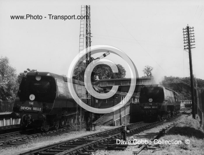 Merchant Navy Class 4-6-0  No.35021 New Zealand Line & MN 4-6-0 No.35007 Aberdeen Commonwealth