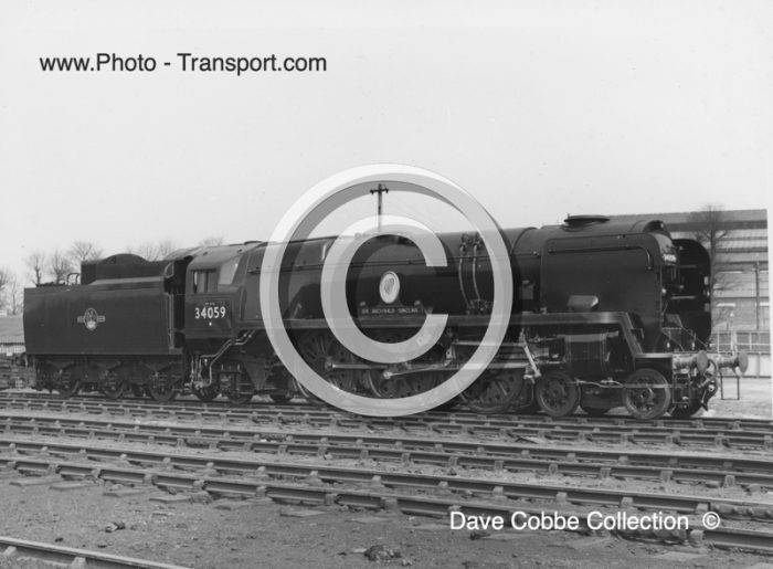 Battle of Britain Class 4-6-0  No.34059 Sir Archibald Sinclair
