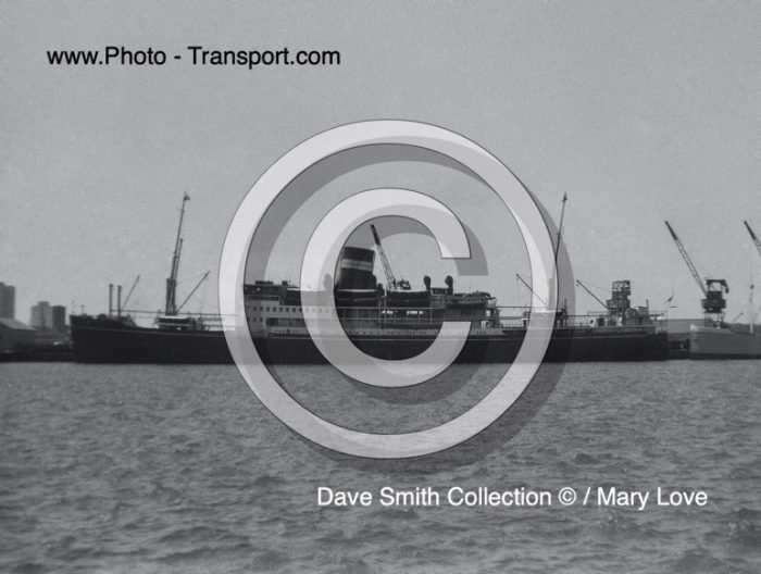 ARONDA  - Pass / Reefer Cargo Ship