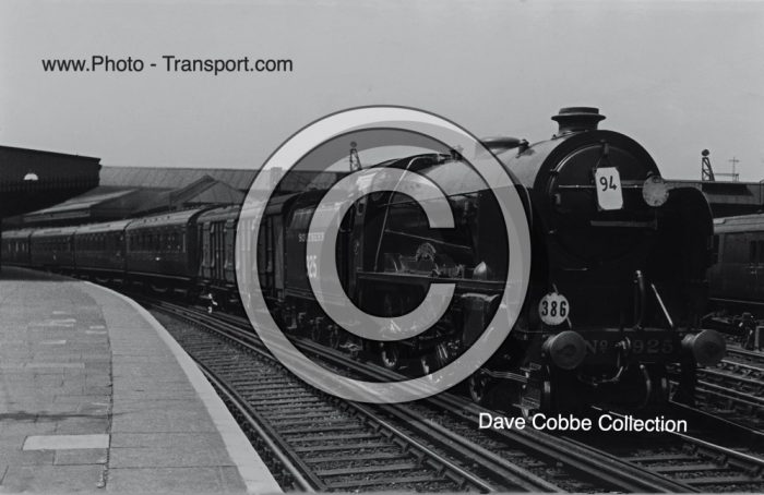 Schools “V” Class 4-4-0 No.925 Cheltenham