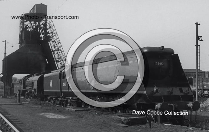 Un rebuilt MN 4-6-2 4-6-2No.35017 Belgian Marine