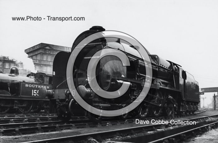 Lord Nelson 4-6-0 No.854 Howard Of Effingham