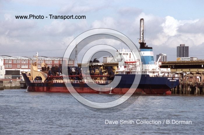 ARCO THAMES  - Suction Dredger