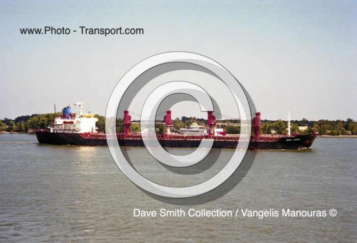 MOOR  LAKER  - Bulk Carrier