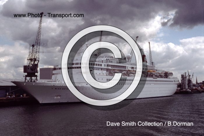 BLACK WATCH  -  Pass Cruise