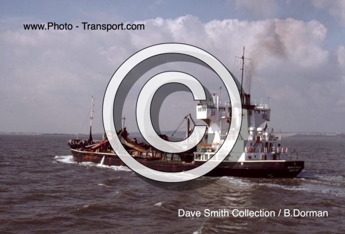 BOWHERALD  -  Dredger