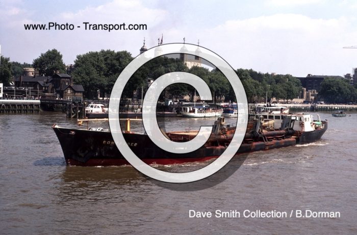 BOWTRADER  -  Dredger