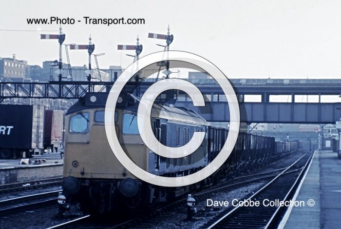 CLASS 25 No.25236