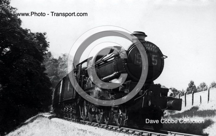 GWR Castle Class 4073 4-6-0 No.5028 Llantilio Castle