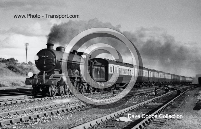 Class H2 4-4-2 No.32425 Trevose Head
