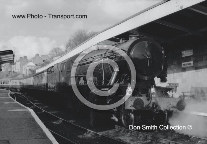 WD 2-10-0 No.3672 DAME VERA LYNN